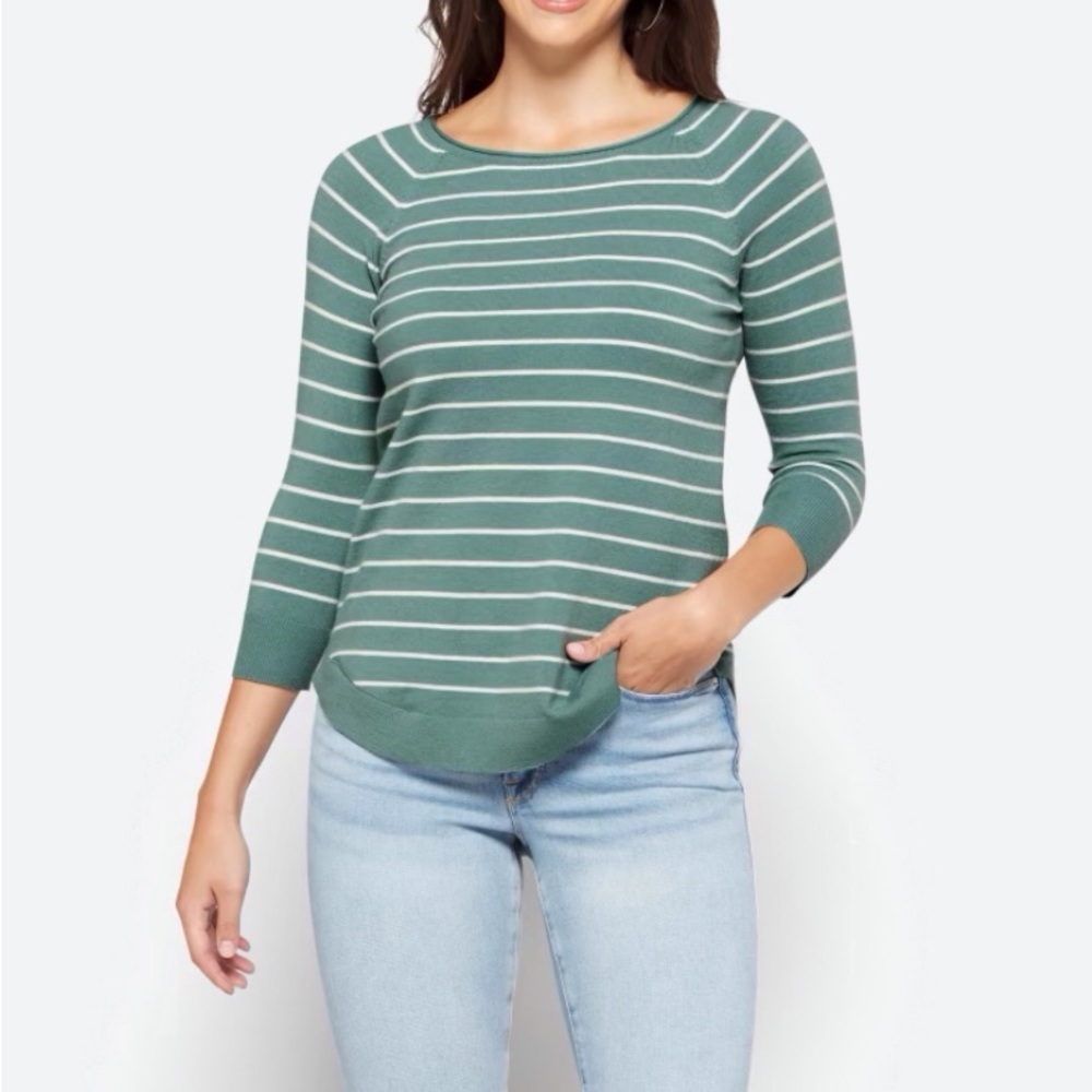 Green and white stripped sweater